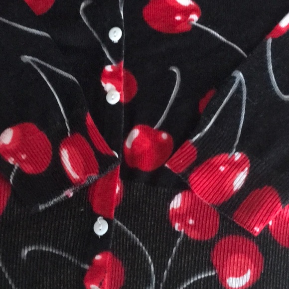 CHERRY SWEATER size S - Picture 4 of 4